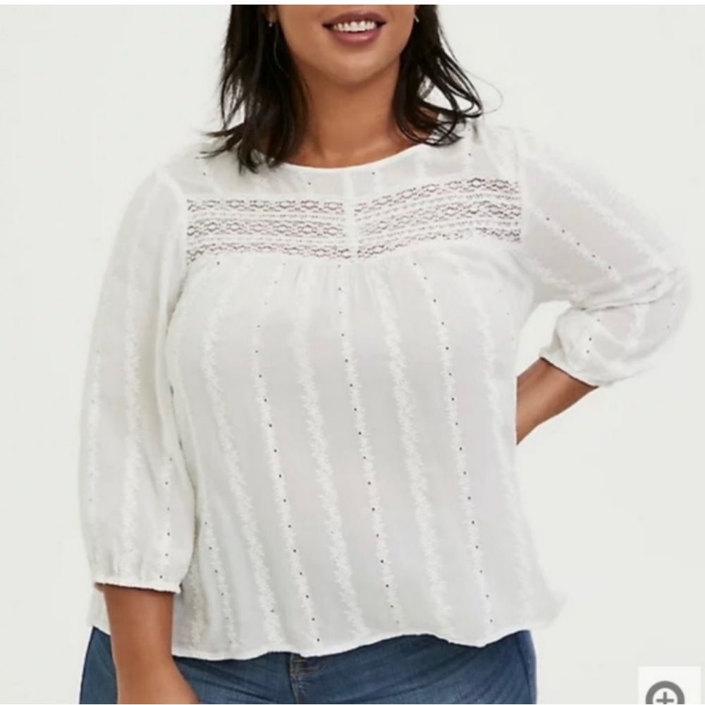 Torrid women’s plus size 3 white eyelet blouse